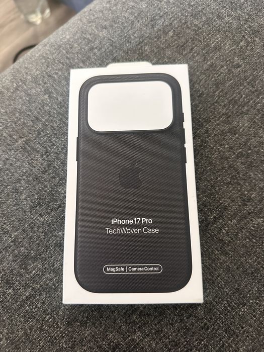 Husa Apple Oficial iPhone 17 Pro TechWoven Case Gri Magsafe Camera Con