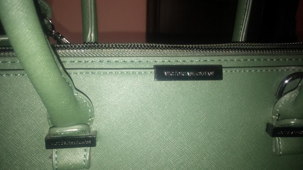 Нова маркова чанта Виктория Бекам
