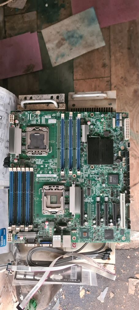 Placa baza Intel Server S5520HC / V noua