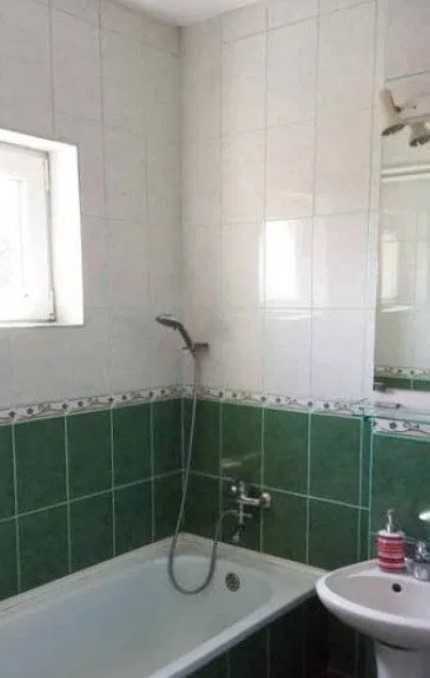 Дава се под наем Едностаен апартамент в Пловдив, Център - 25 кв.м за 147.9 € - Снимка #1