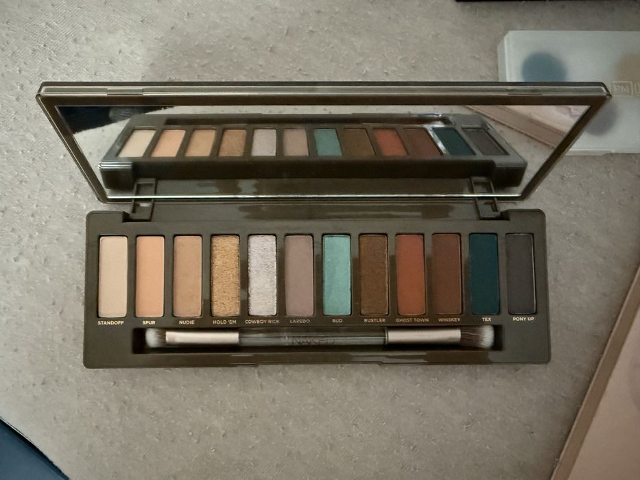 Палитри за очи - MAC, Bobbi Brown, Pat McGrath, и други.