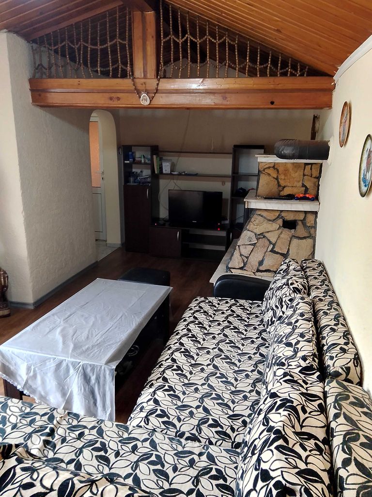 Дава се под наем Етаж от къща в София, в.з. Горна баня - 75 кв.м за 357 € - Снимка #4