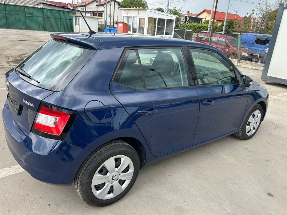 Vând skoda fabia euro 6 2015