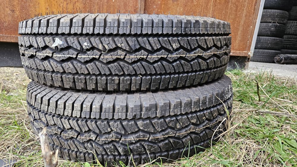 2бр гуми 205 16С 205 80 16 фалкен falken