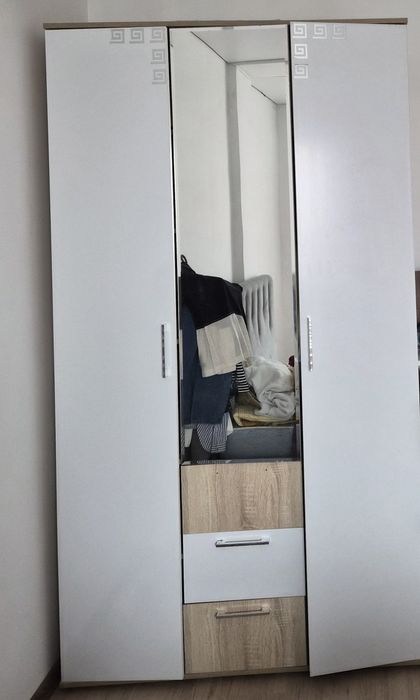 Продается шкаф  40000 тг