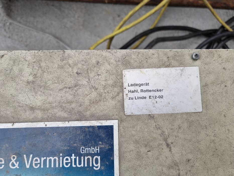 Зарядно за електрокар  стакер палетна количка