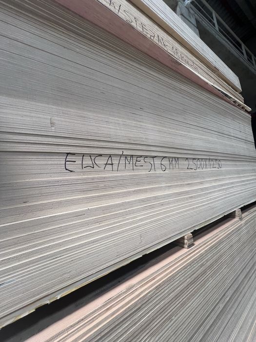 Placaj Eucalipt Furniruit Mesteacan 4mm(2440x1220)