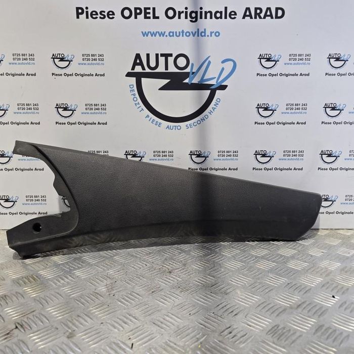 Stalp interior dreapta spate Opel Astra H Twintop