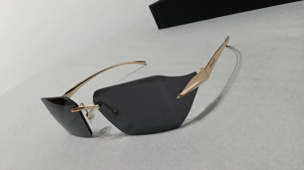 Ochelari de soare noi