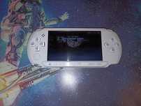 PSP E1004 alb, PlayStation Portable