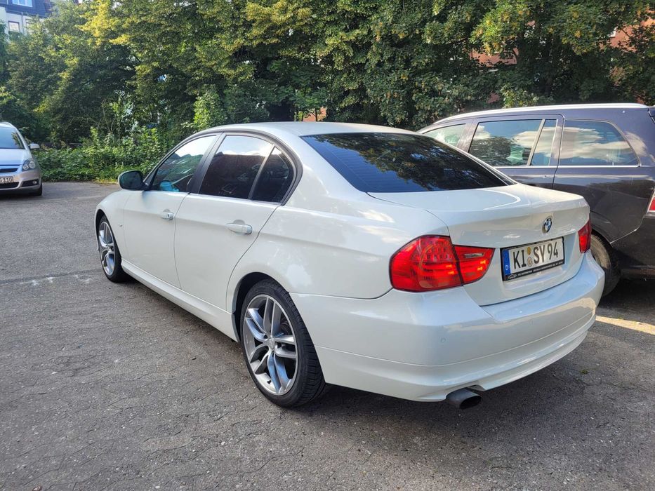 BMW E90 schimb Variante