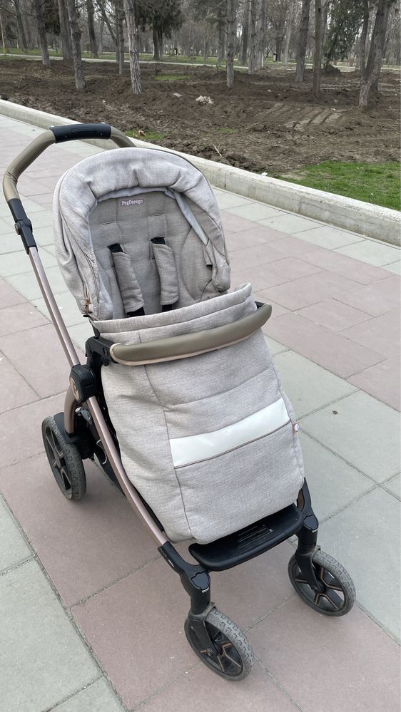 Landou, carucior, scaun auto-scoica 3 in 1 Peg Perego Book