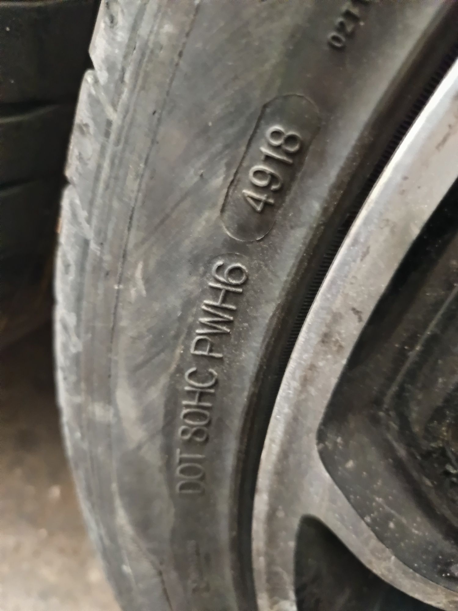 Продавам джанти с гуми
