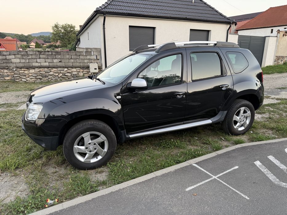Vând Dacia Duster 16 Benzină cu climă