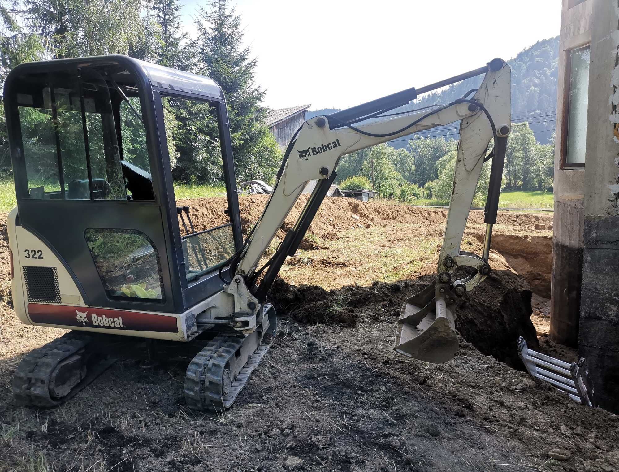 Miniexcavator bobcat 322