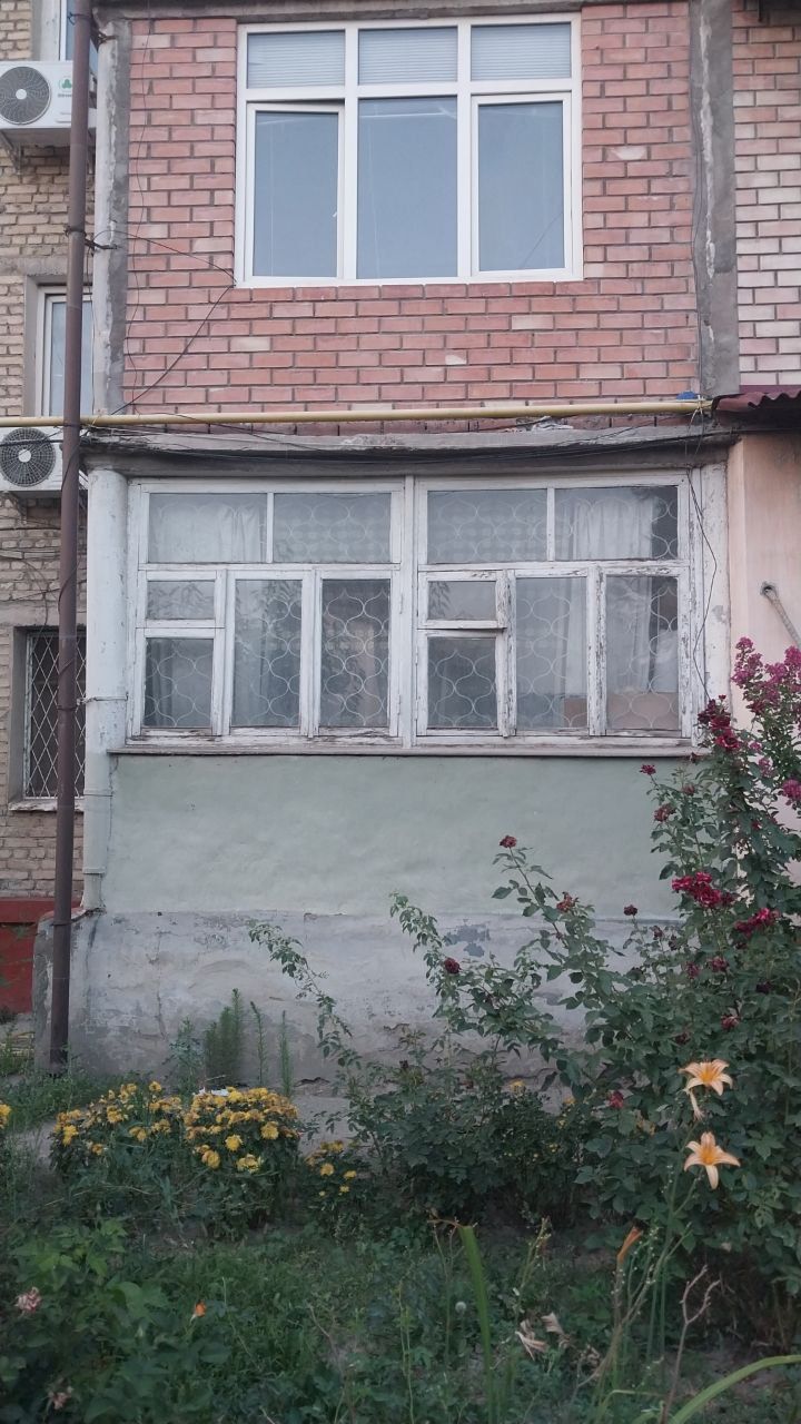 Продется  2 комнатная квартира Ялангач