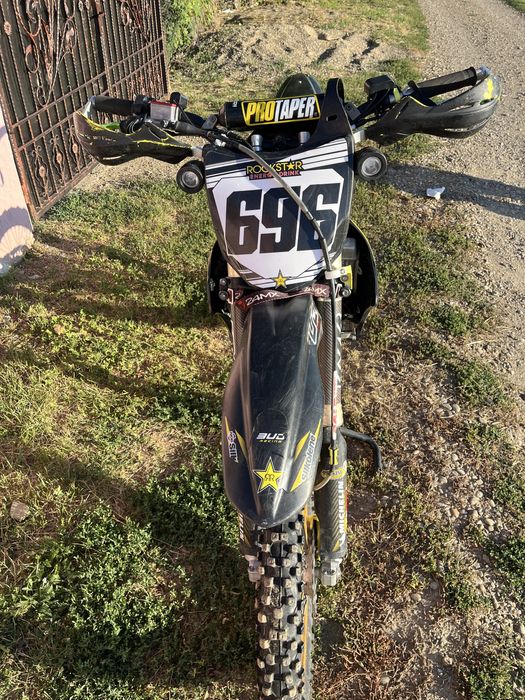 Se vinde KAWASAKI KX450F Anul 2015