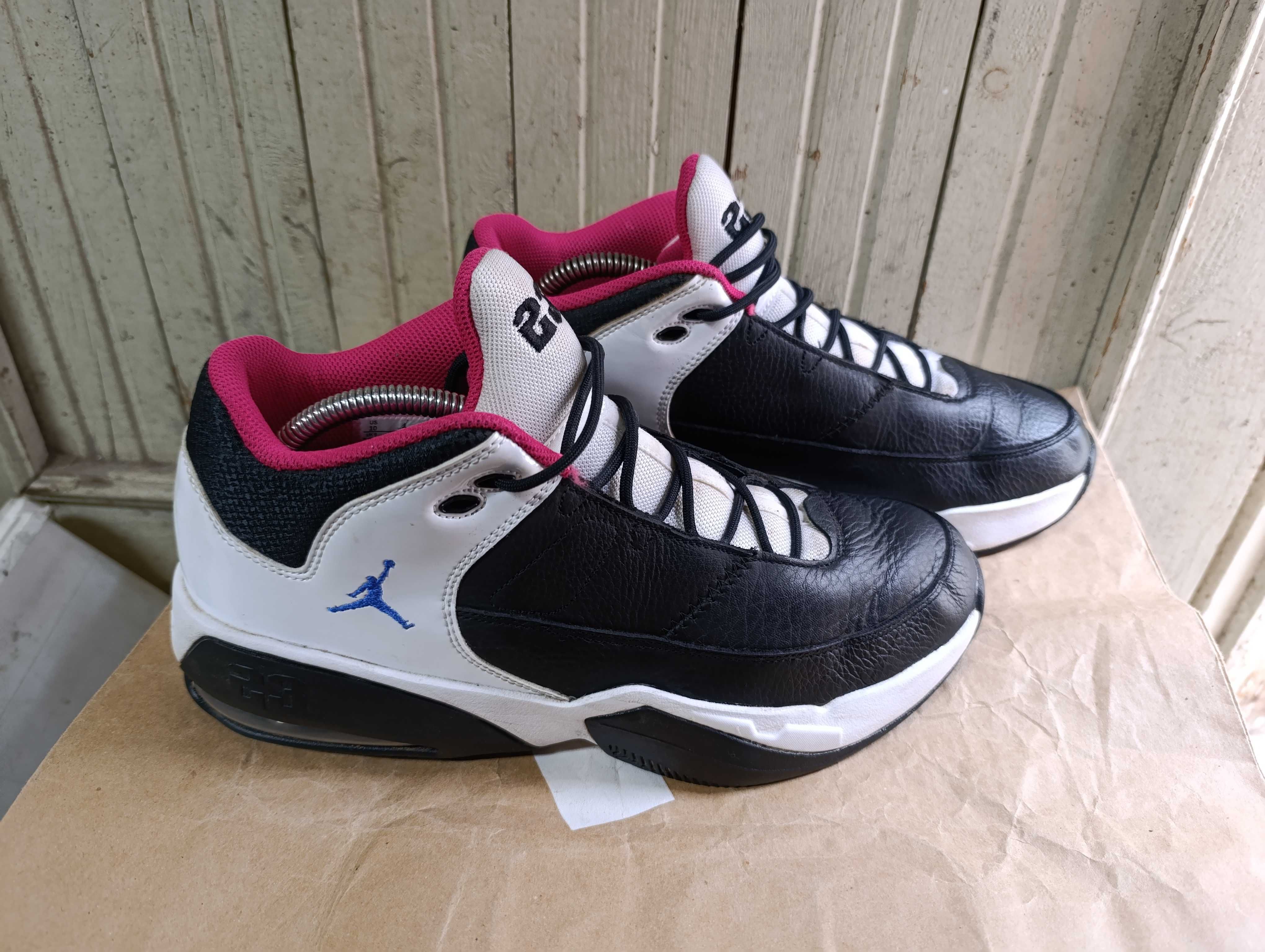 ''Nike Jordan Max Aura 3''оригинални маратонки 44 номер