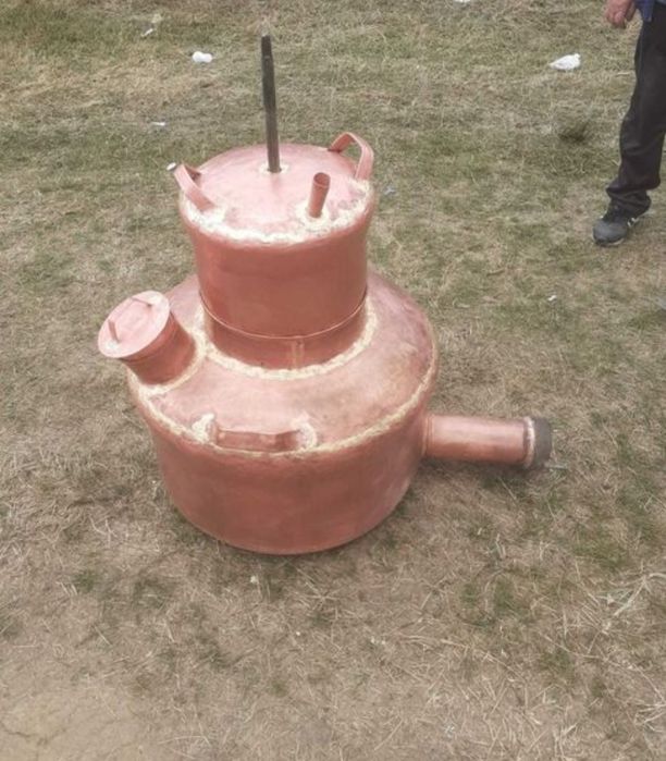 Vând un cazan de țuică din cupru alimentar capacitate de 170 litri cu