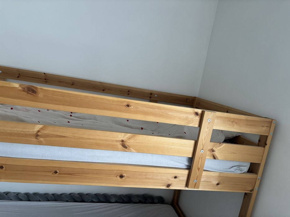 Двуетажно Легло от икея