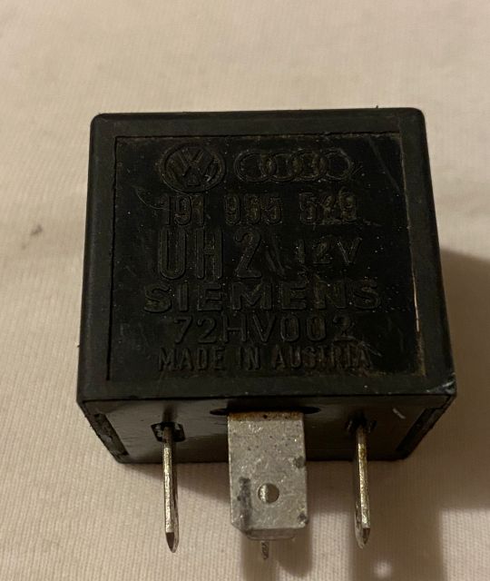 Releu  191955529 Volkswagen VW Polo a 3-a generatie 6N