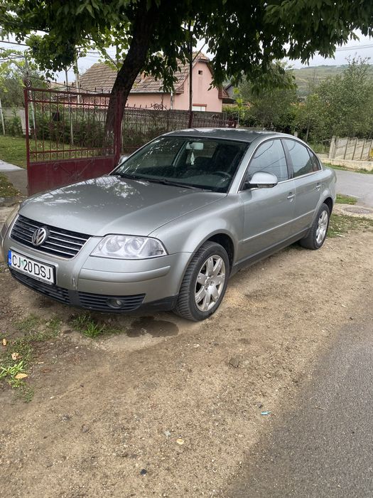 Vând volkswagen passat b5