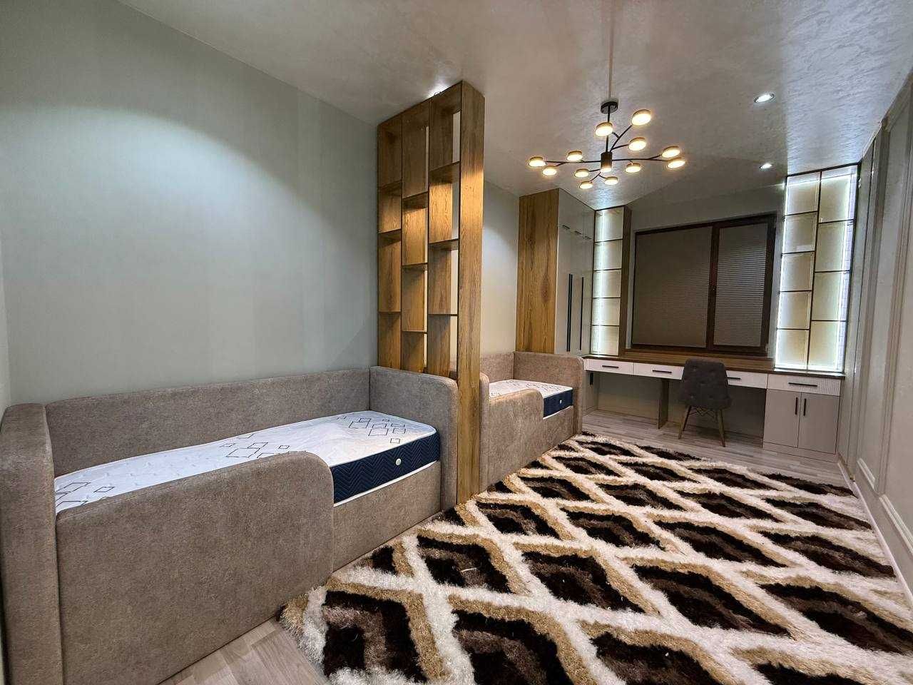 4х комнатная квартира 4 этаж, 100 м/кв, Шота Руставели