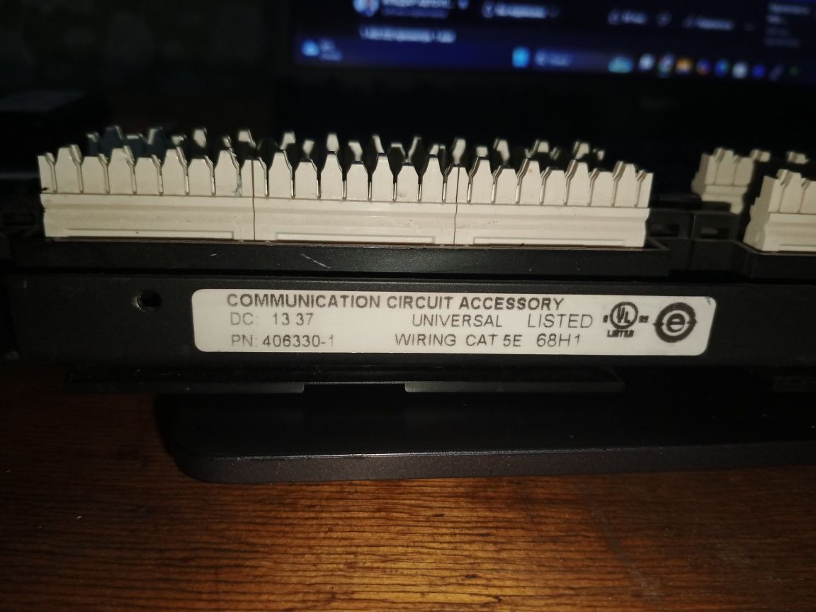 Патч-панель, Cat.5e, UTP, 1U AMP Netconnect 24 порта