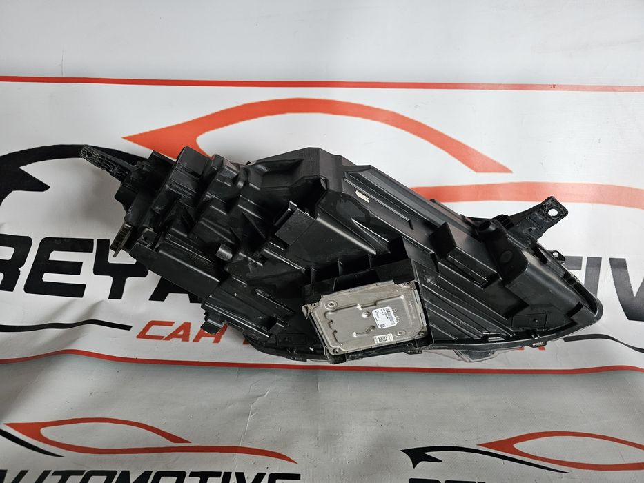 Far stanga full led complet Ford Kuga 3 dupa 2019 cod LV4B-13E015-FC
