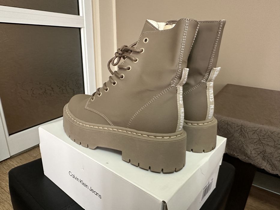 Сникърси Steve Madden