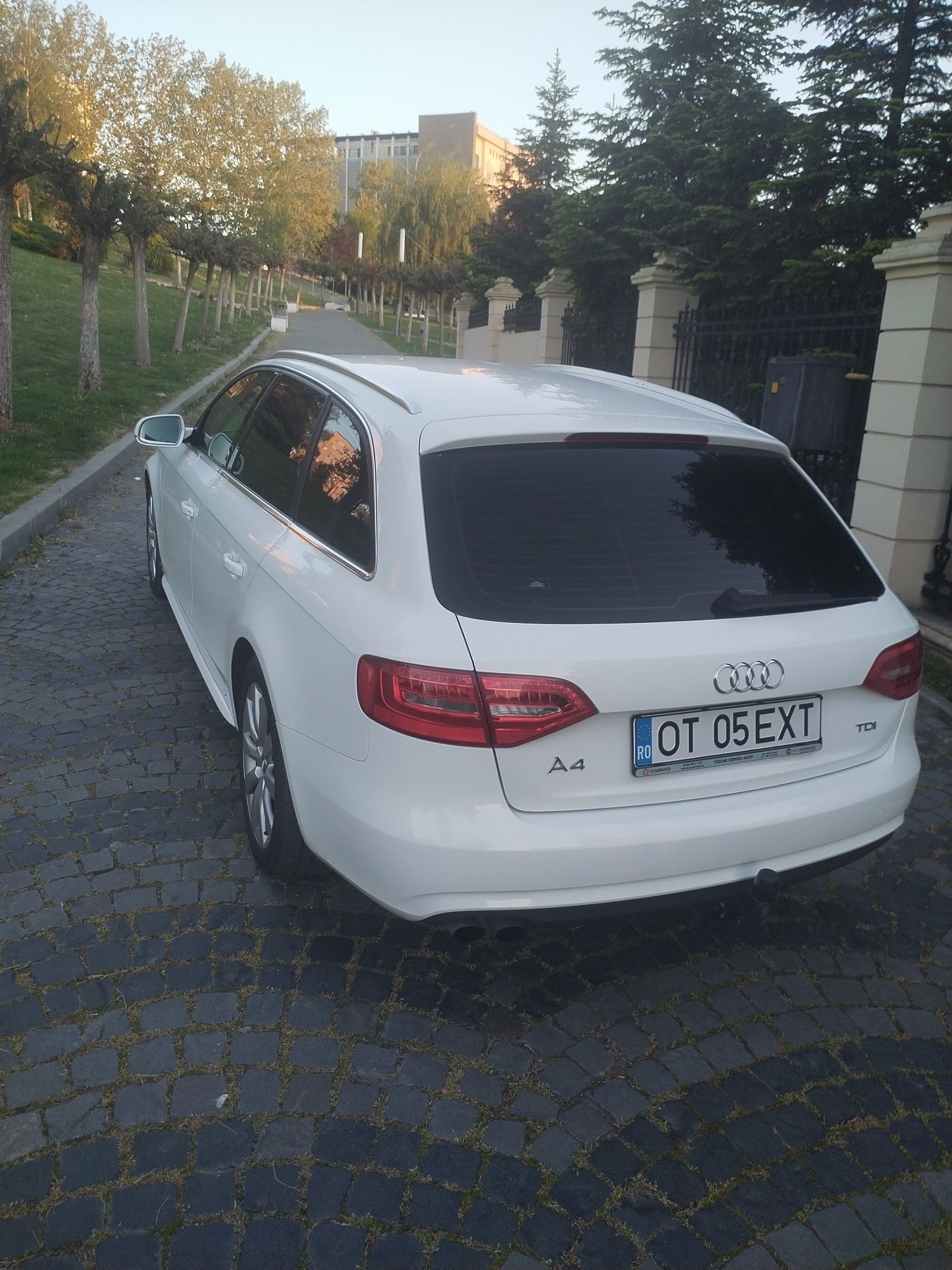 AUDI  A4 B8.5, 2013, COMBI, 2.0 DIESEL, MANUAL, 177 CP
