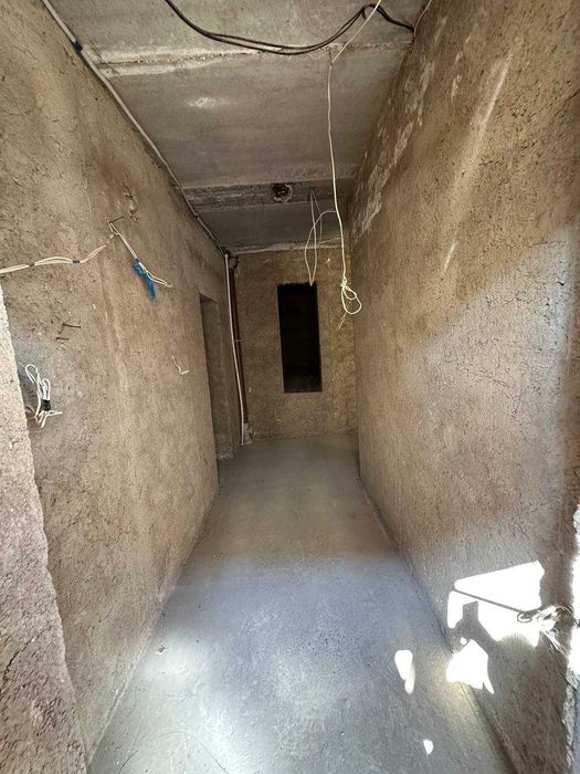 Продается -1 этаж Саттепо