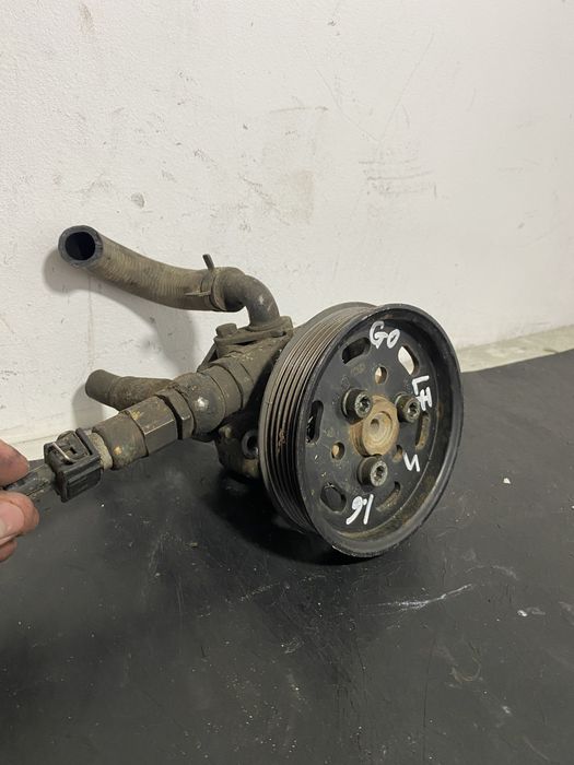 Pompa servo  servodirectie Vw golf 4 1.4 1.6 benzina polo skoda fabia
