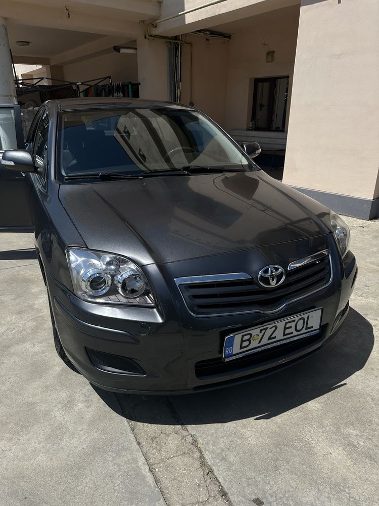 Toyota avensis berlina - din reprezentanta, primul proprietar