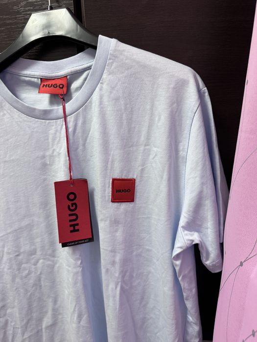Hugo tricou barbati