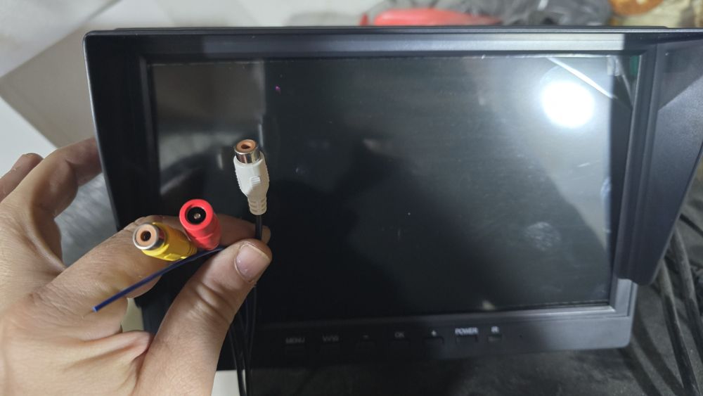 Мониор для автомобиля-грузового авто