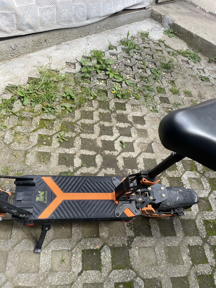 Електрическа троттинетка Kukirin G2 Max