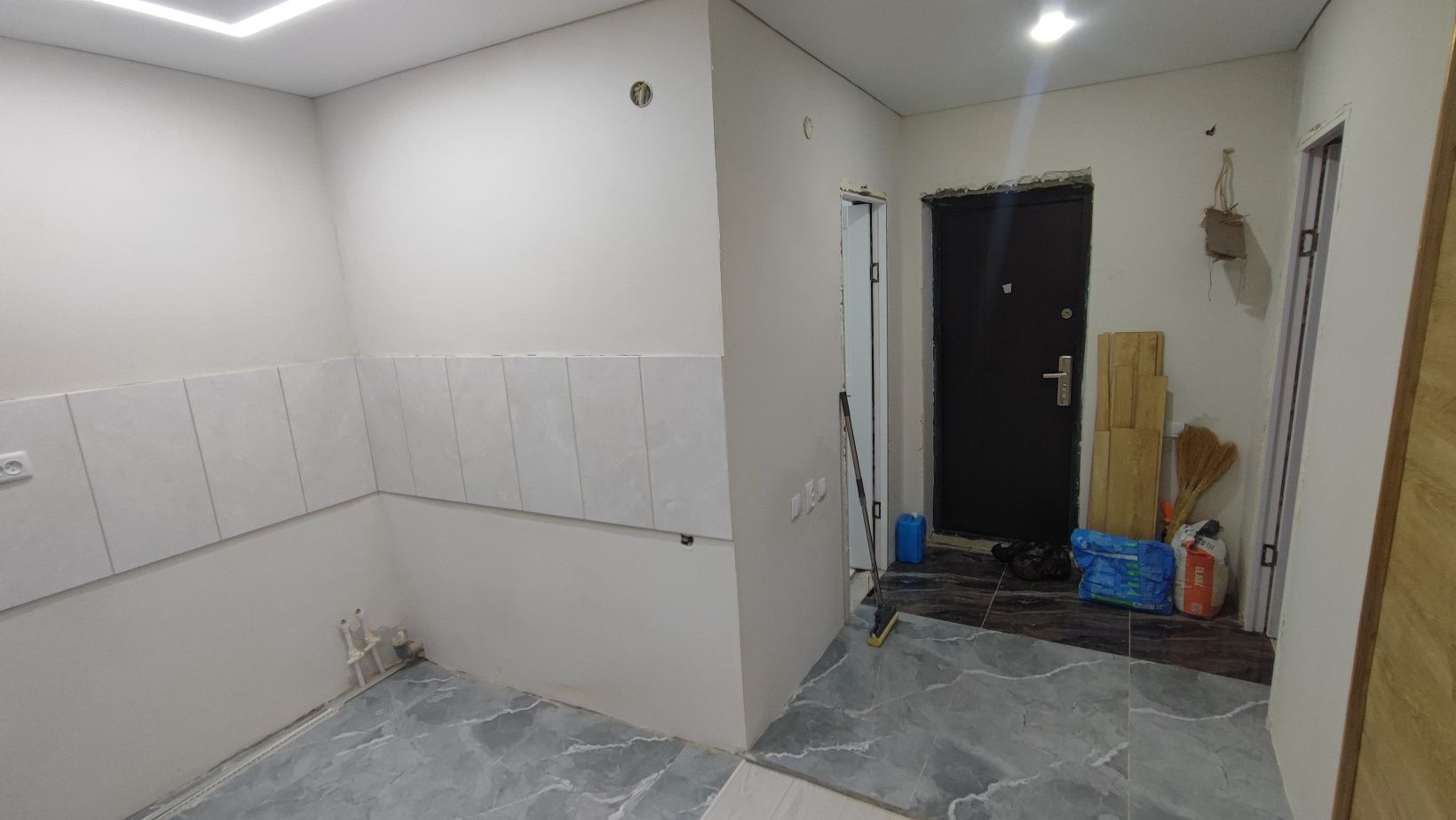 Продам квартиру 1ком. кв.,кухня студия.(Срочно)