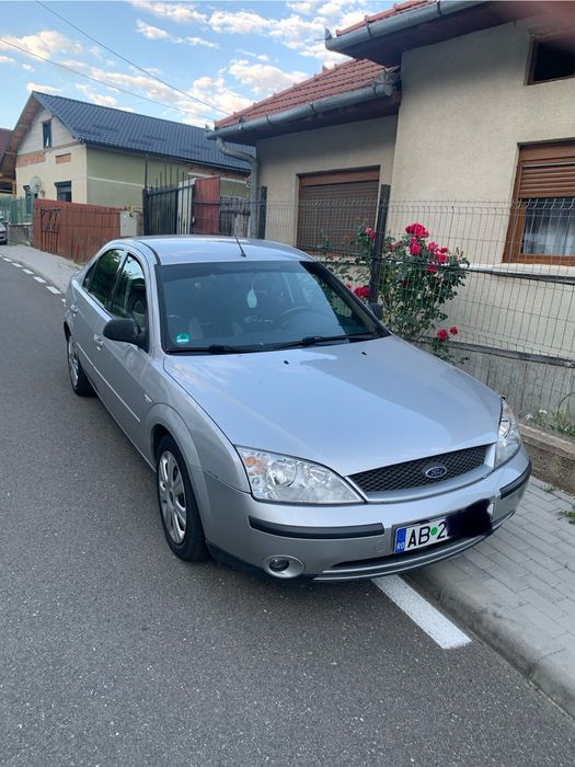 Vand ford mondeo 1,8 benzina pret 1300 eur
