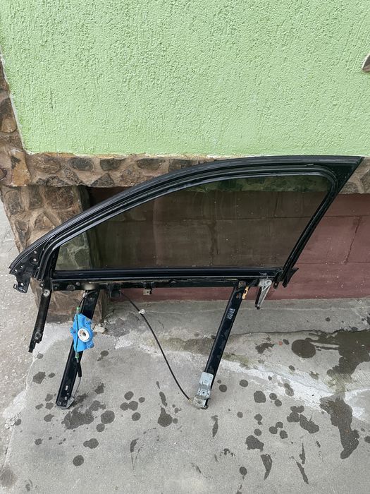 Geam dr fata cu rama si macara,Bloc motor audi a4 b7 BRD 170 de cai