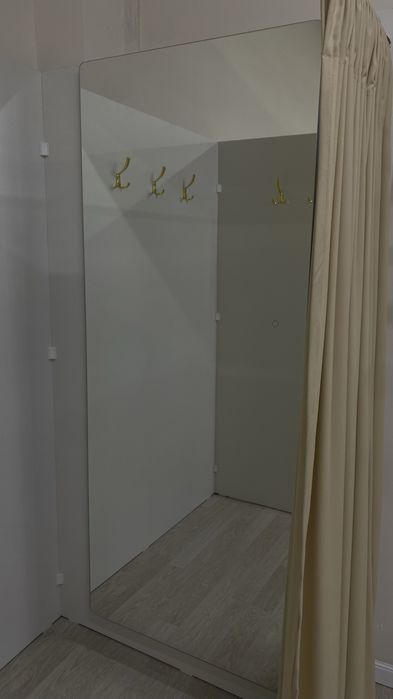 Зеркало настенное стоячее