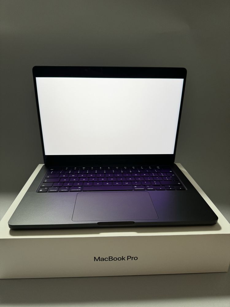 MacBook Pro 14" Space Black M4 Pro (2024)