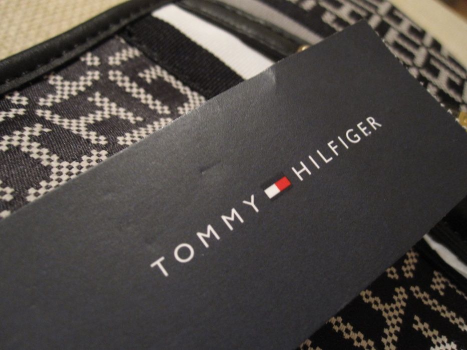Оригинална чанта Tommy Hilfiger от USA | НАМАЛЕНИЕ 33%