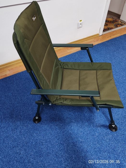 Vând scaun de pescuit