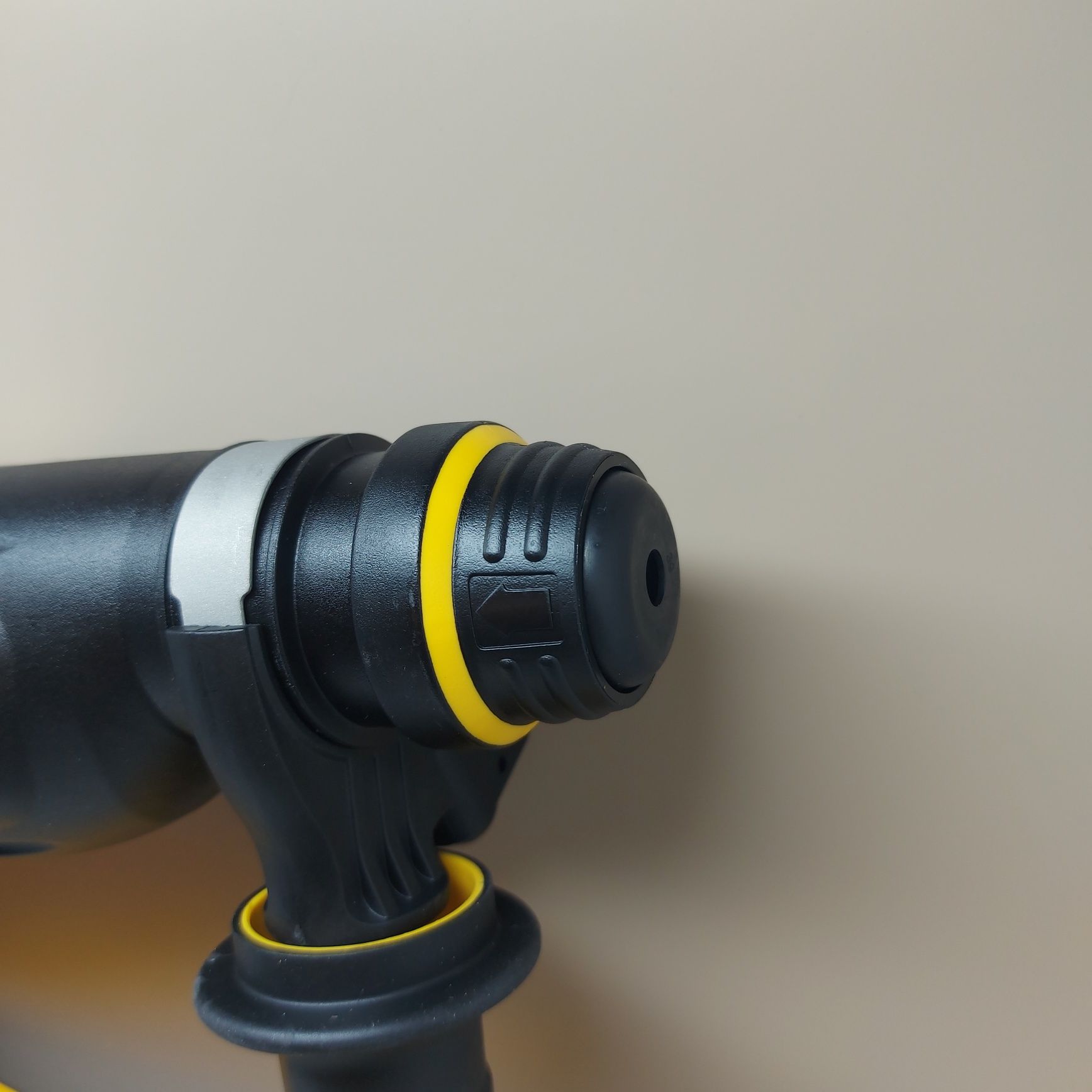 Акумулаторен перфоратор Dewalt DCH263N