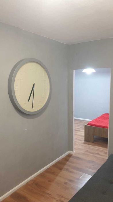 Inchiriez ap 2 camere central