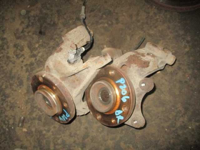 Fuzeta butuc roata Peugeot 206 CC motor 1,6 benzina 16 valve