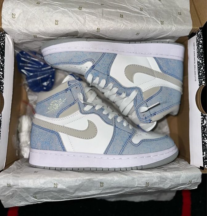 Jordan 1 hyper royal