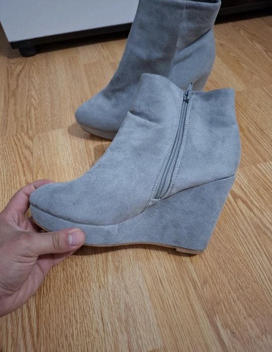 Ghetute piele intoarsa