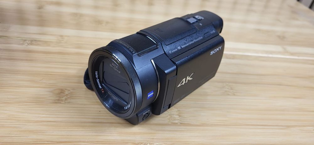 Camera video Sony 4K AX33